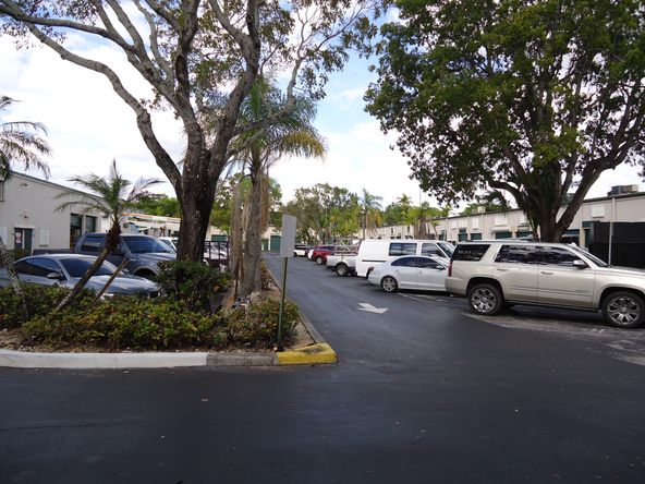 1791 Blount Rd, Pompano Beach, FL 33069
